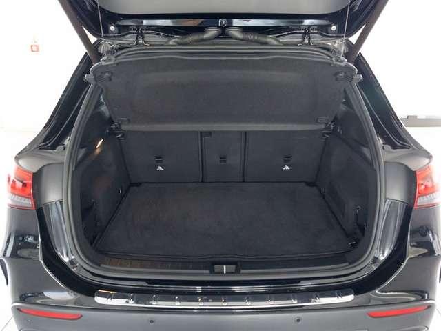 Mercedes-Benz GLA 200 GLA Premium auto