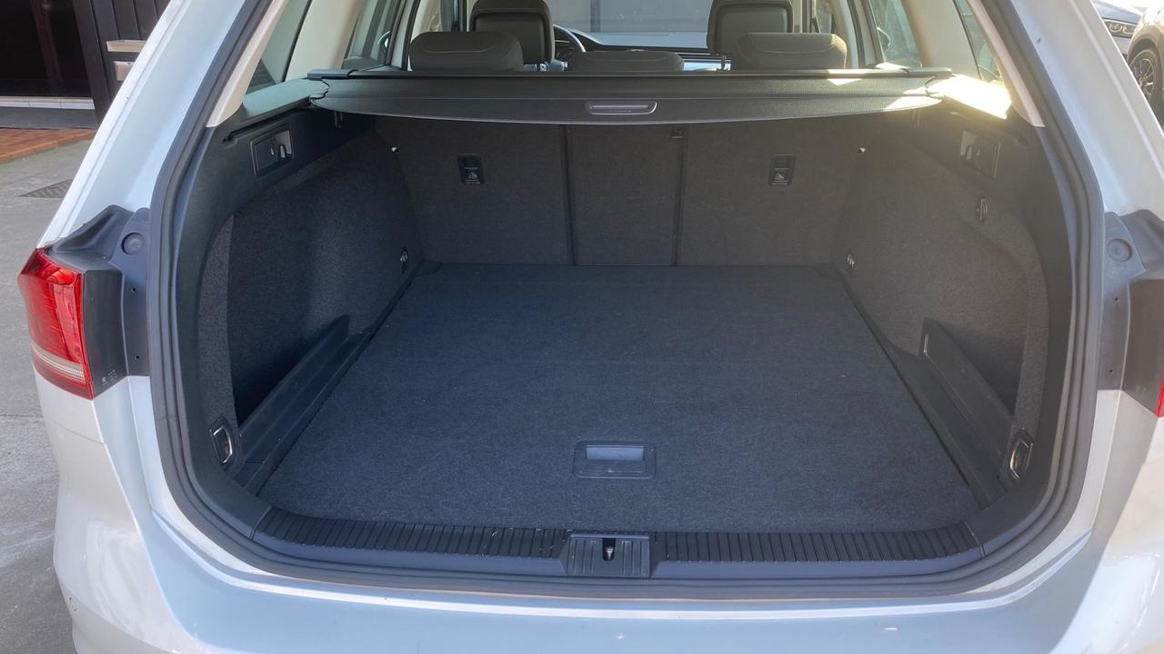 Volkswagen Passat Variant 2.0 TDI DSG Business BlueMotion Tech