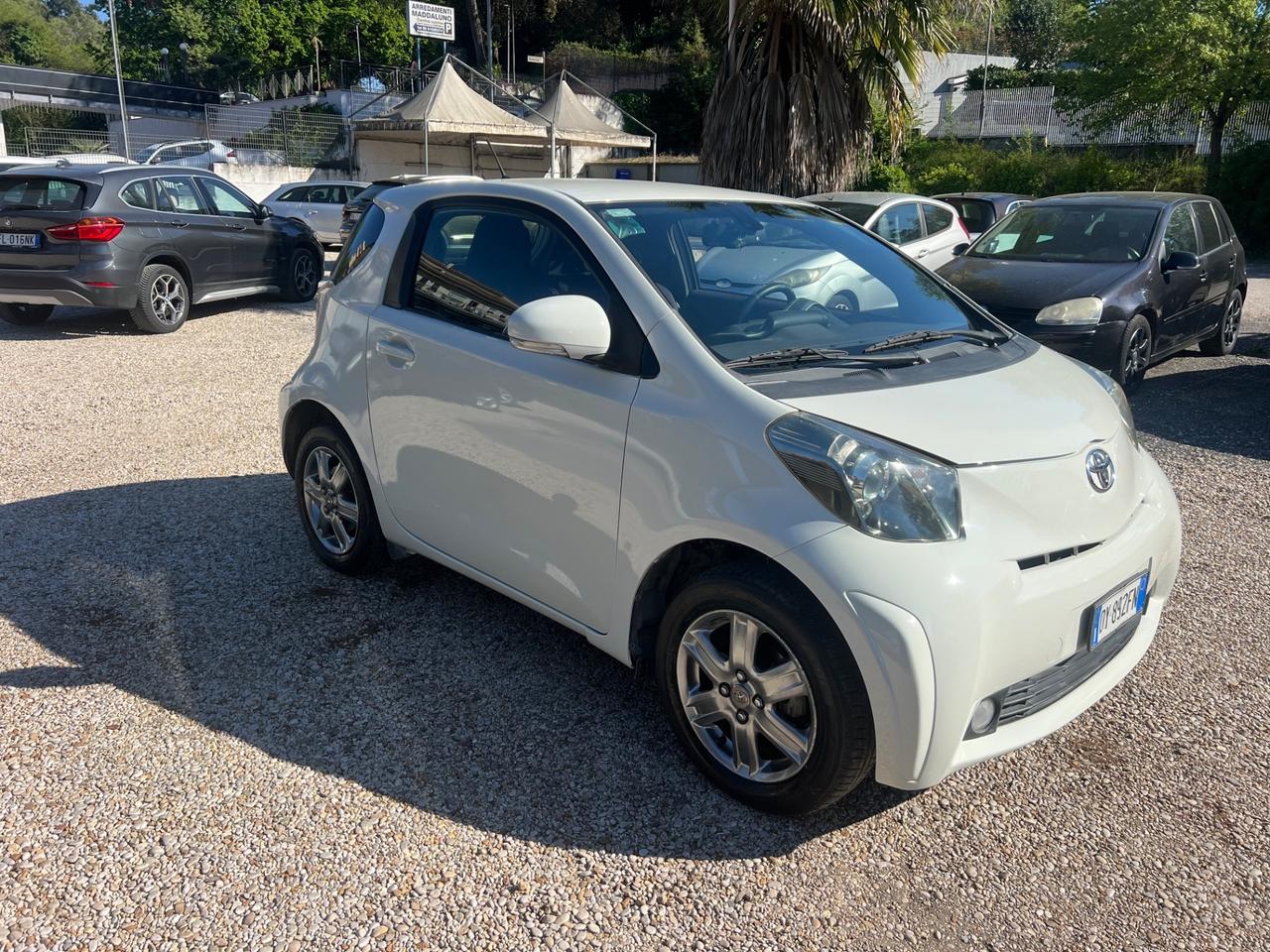 Toyota iQ 1.0 Sol