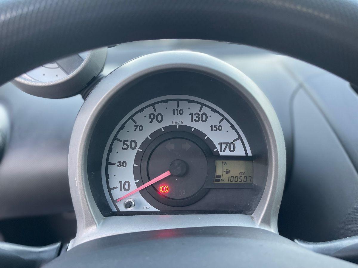 PEUGEOT - 107 - 5p. Sweet Years