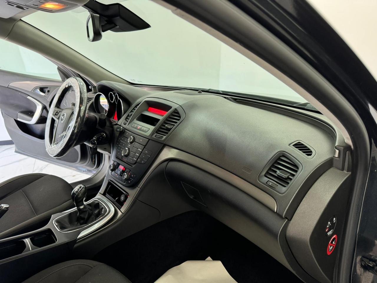 Opel Insignia 2.0 CDTI Sports Tourer -2012