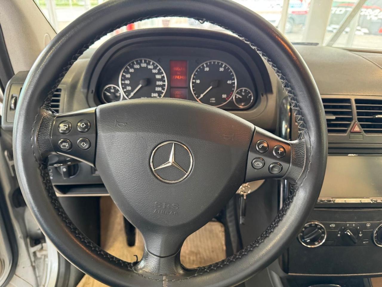 Mercedes-benz A 180 A 160 CDI Classic Basic