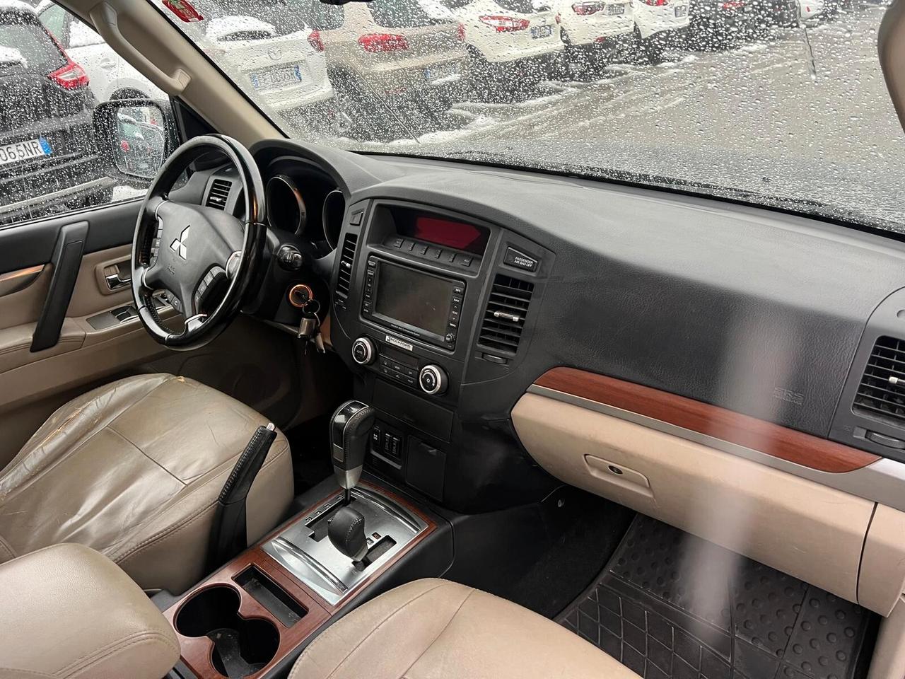 Mitsubishi Pajero 3.2 DI-D 16V aut. 5p. Instyle DPF