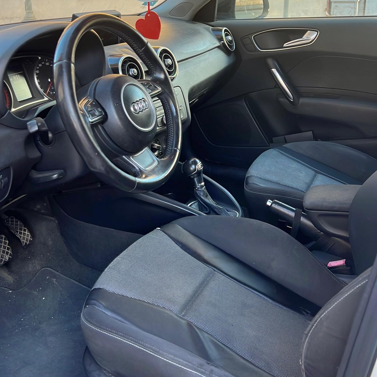 AUDI A1 Sportback 1.6 TDI AUTOMATICA S-line, 02/2014