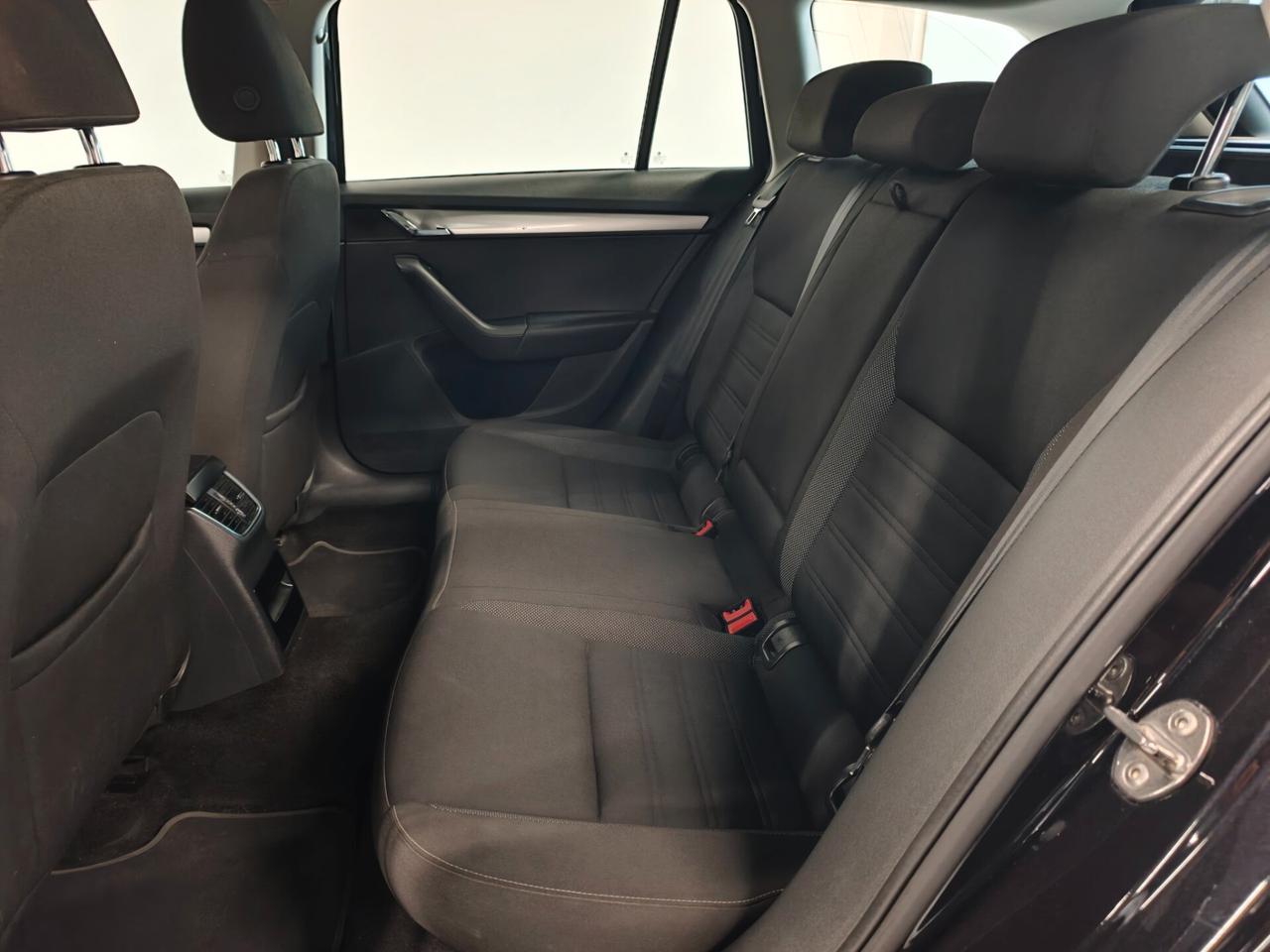Skoda Octavia 1.5 DSG Wagon Ambition G-Tec