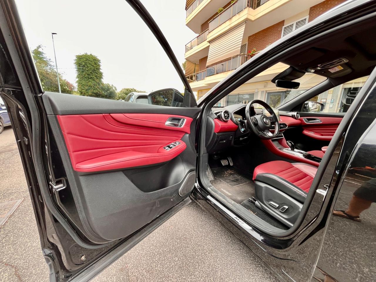 Mg EHS Plug-in Hybrid Exclusive