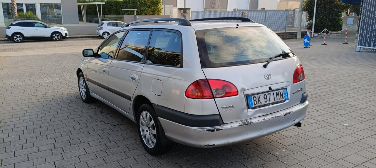 Toyota Avensis 2.0 Tdi D-4D cat Sol