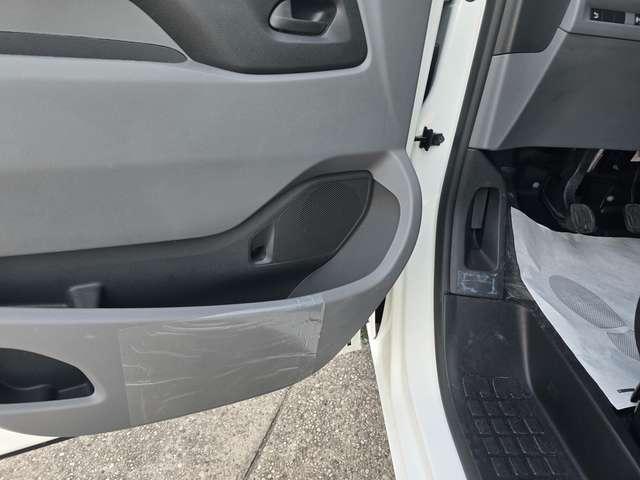 Opel Vivaro L2 VETTURA PASSO LUNGO 9 POSTI PARI AL NUOVO!