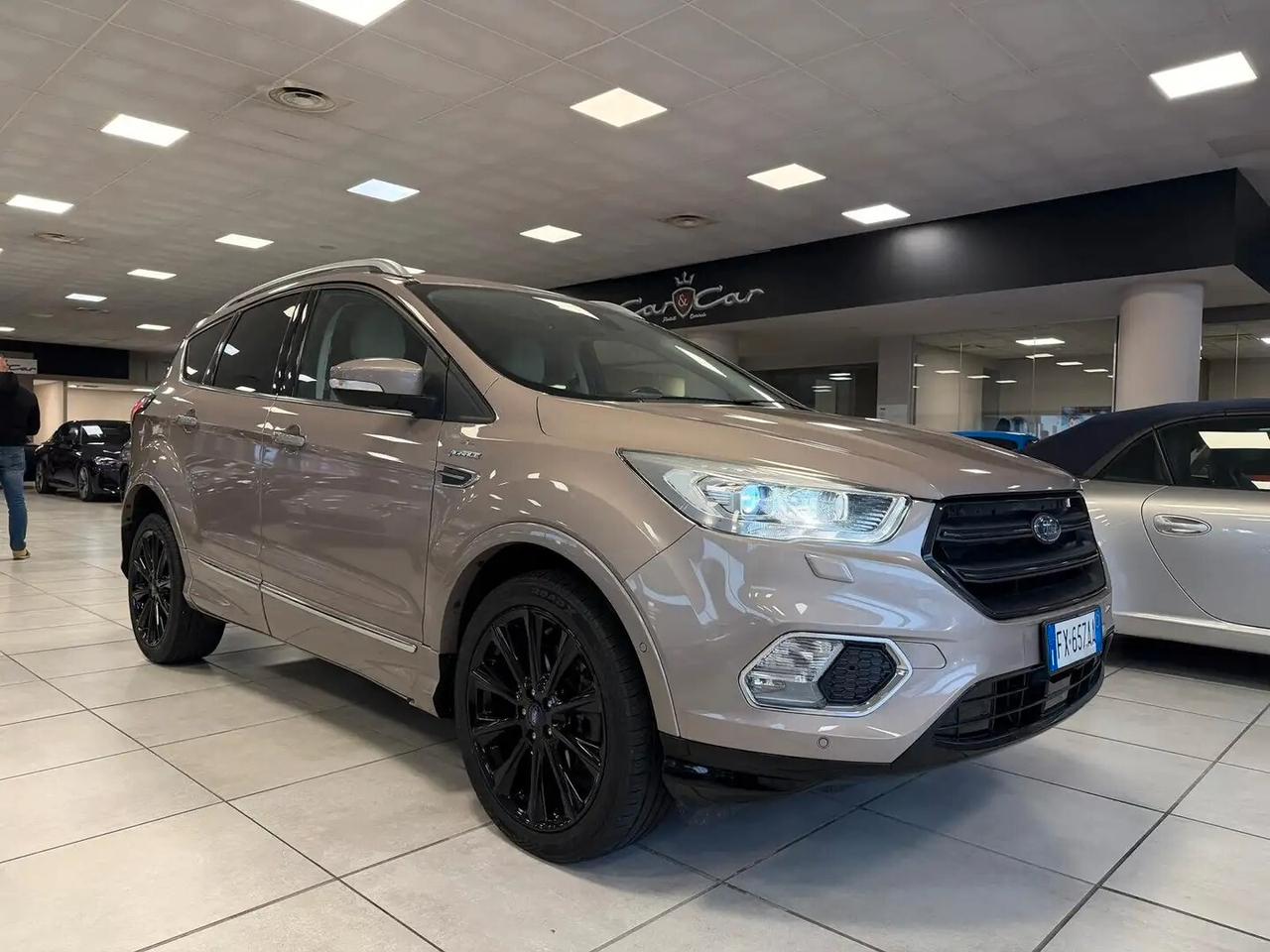 Ford Kuga 2.0 TDCI 150 CV S&S 4WD Powershift Vignale