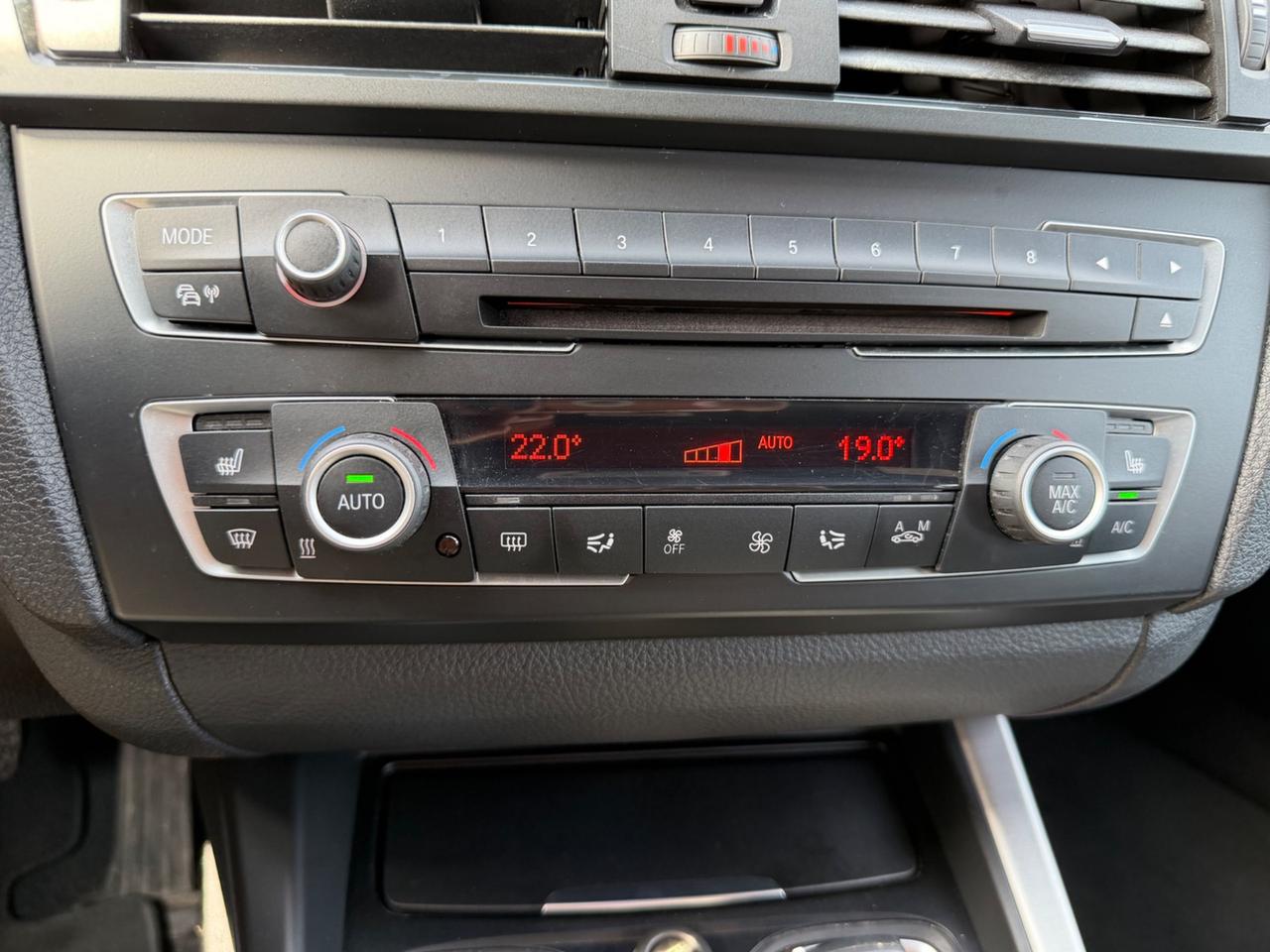 Bmw 118 118i 5p. Unique