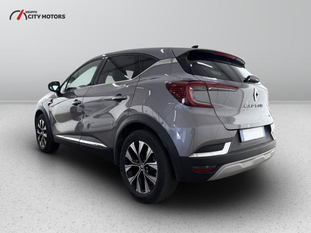 Renault Captur 1.6 Hybrid Techno E-Tech Auto