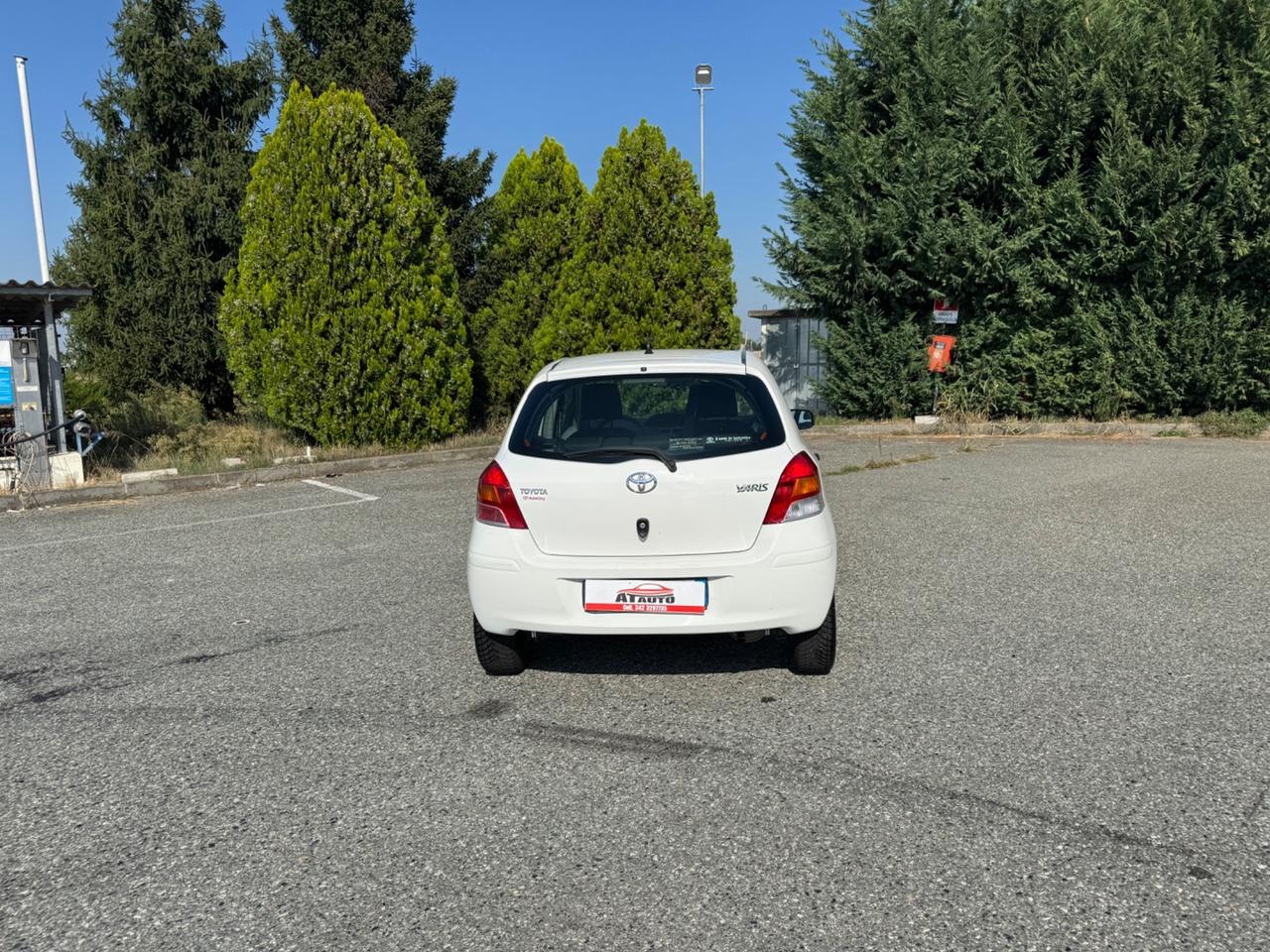 Toyota Yaris 1.0 5 porte