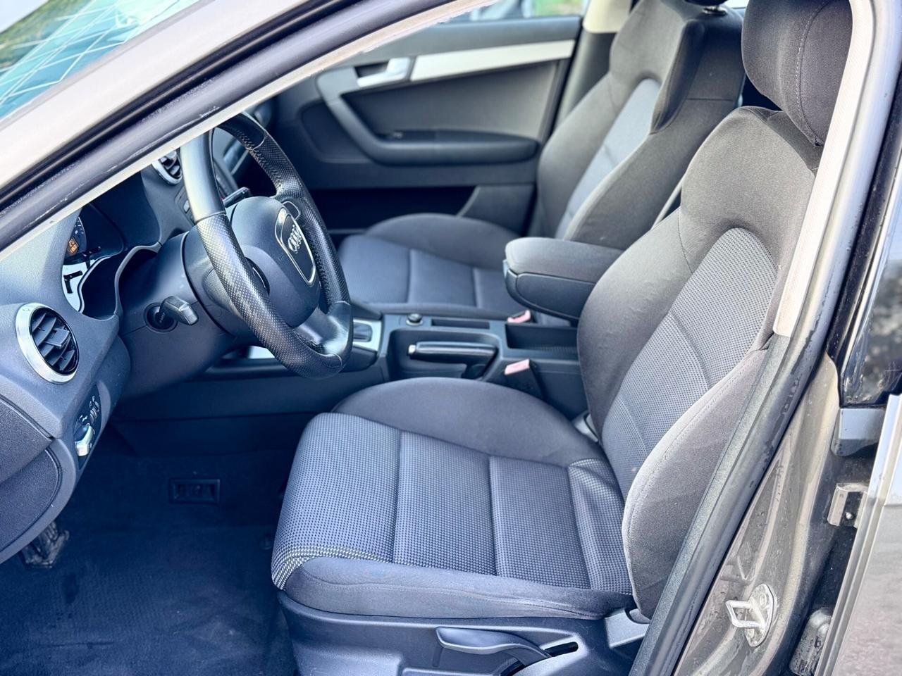 Audi A3 1.6 TDI 105CV S TRONIC NEOPATENTATI