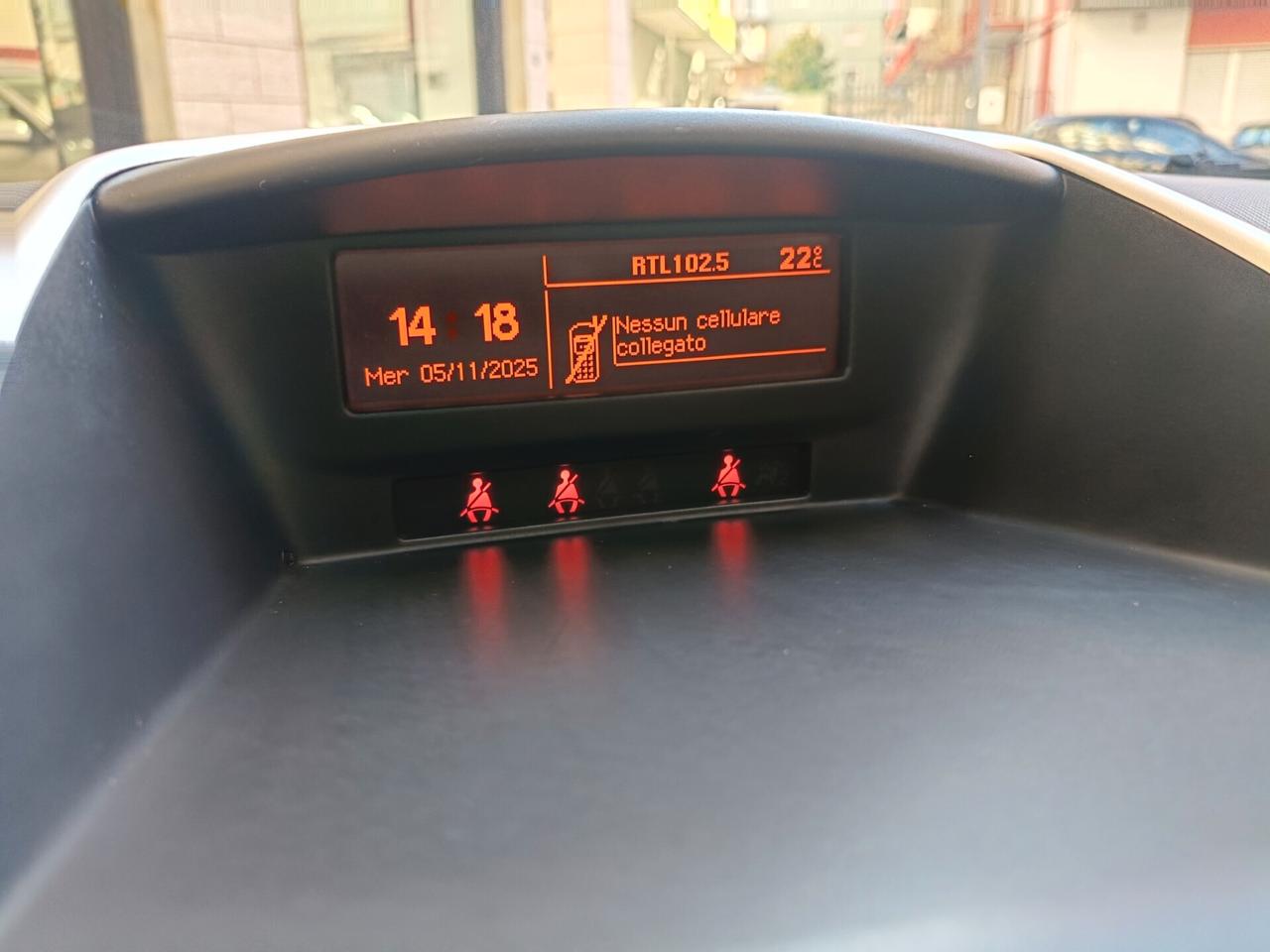 PEUGEOT 207 1.4 DIESEL 70CV-NEOPATENTATI-Euro 4790