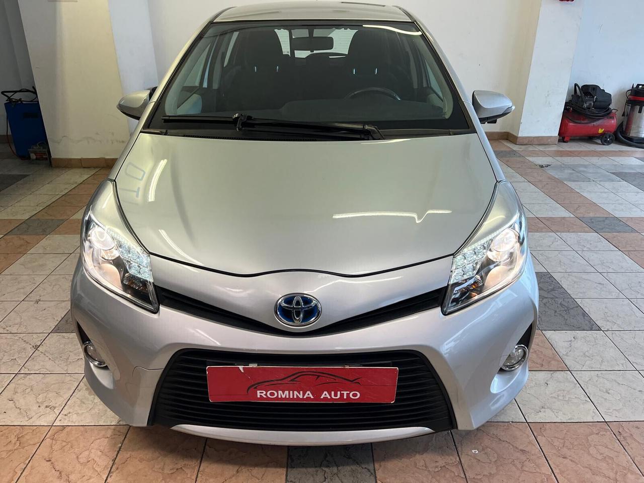 Toyota Yaris 1.5 Hybrid 5 porte Lounge