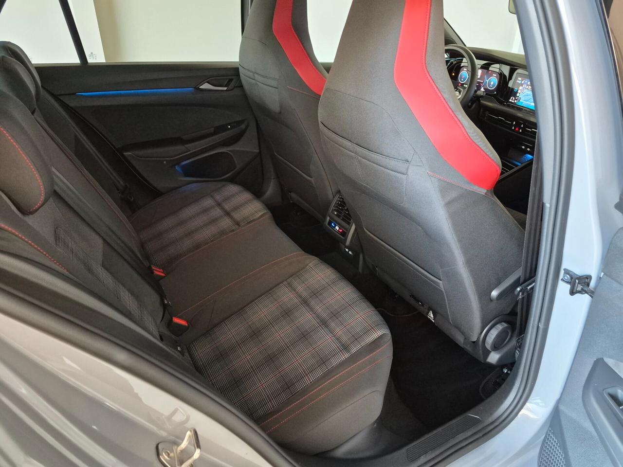 Volkswagen Golf GTI 5 PORTE LED NAVI CARPLAY C.18 NERI AUTO UFFICIALE VW 1 PROPRIETARIO
