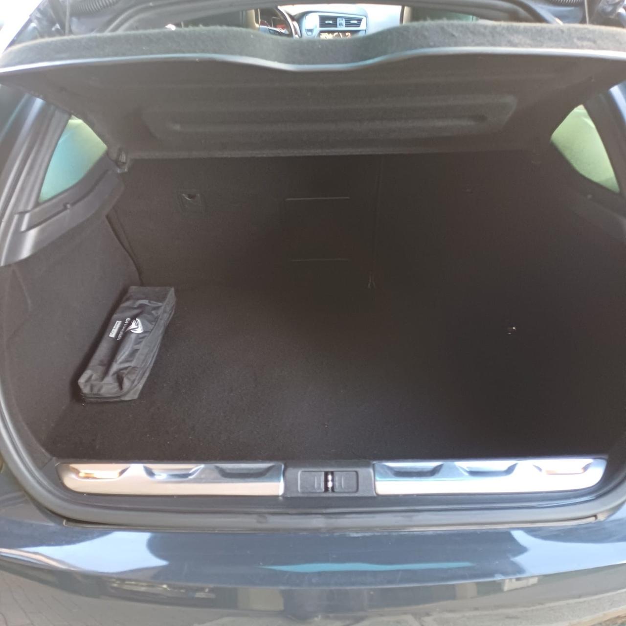 Ds DS5 5 1.6 e-HDi 115 ETG6 So Chic