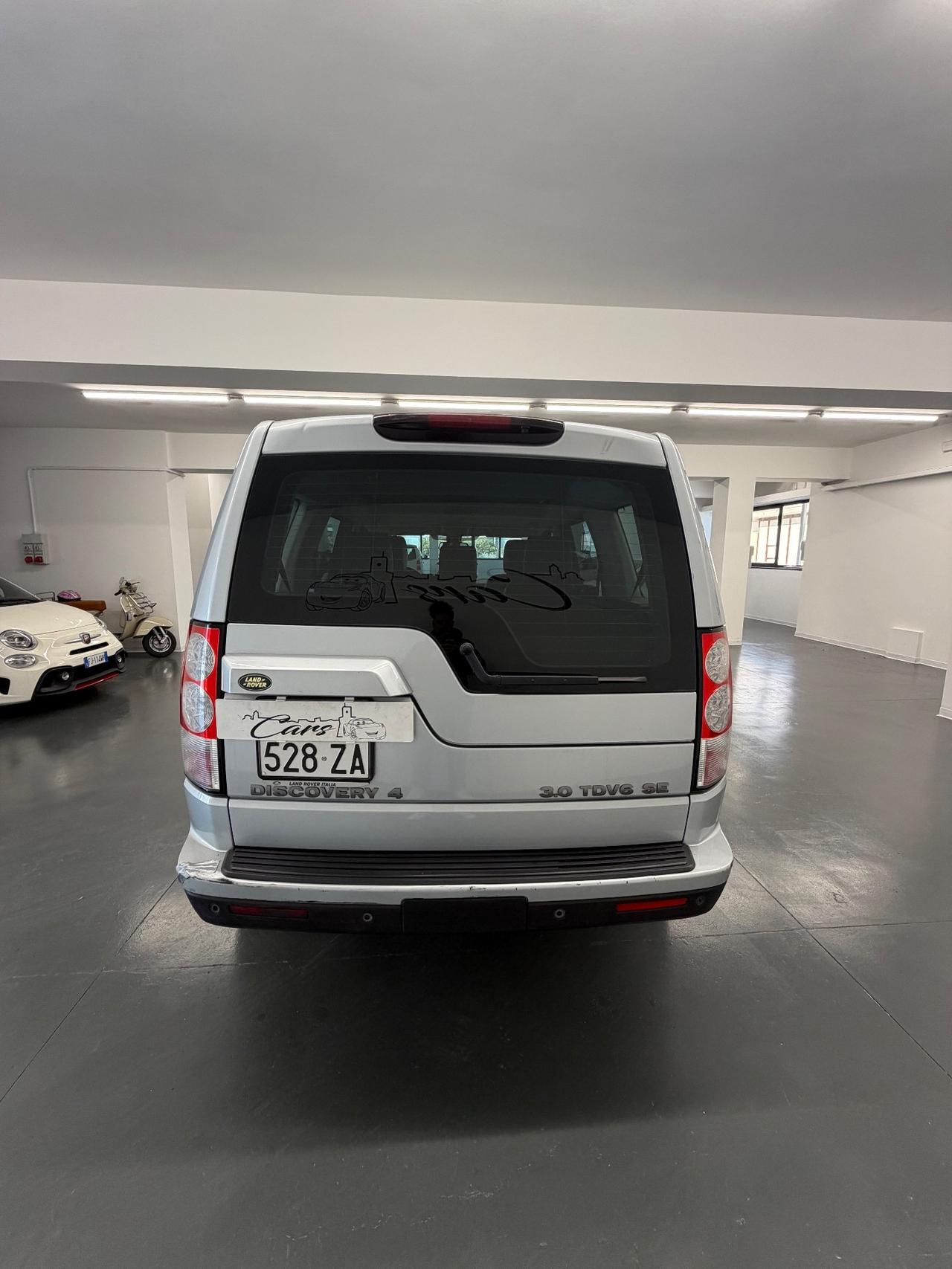 Land Rover Discovery 4 3.0 TDV6 HSE