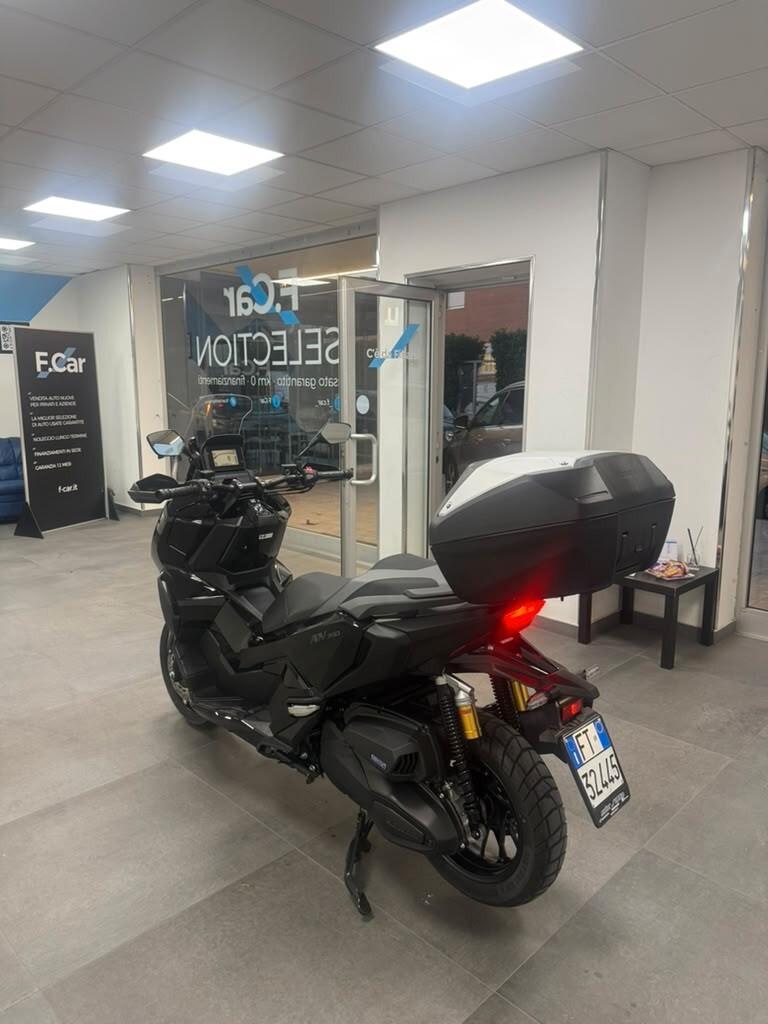 Honda ADV 350