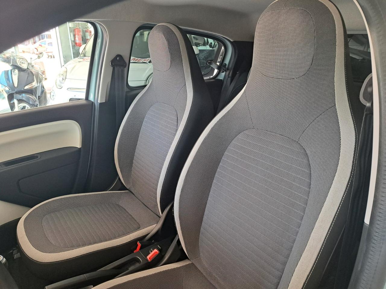 Renault Twingo SCe 65 CV Intens FULL OPTIONAL UNICOPROPRIETARIO