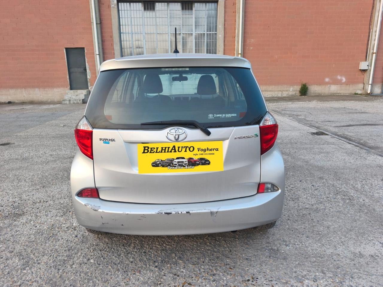 Toyota Verso-S 2011---1.3 Benzina Neopatentati