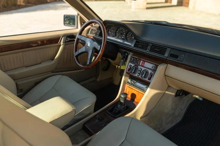 MERCEDES-BENZ CE 200 - MER00274