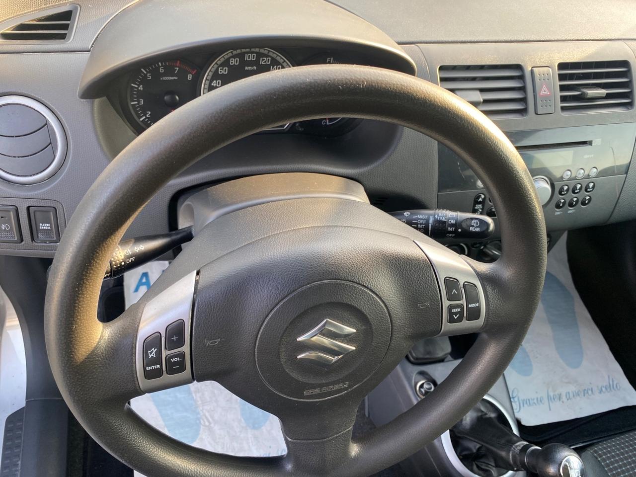 Suzuki Swift 1.3 5p. GL 92 CV 68 KW auto pari al nuovo
