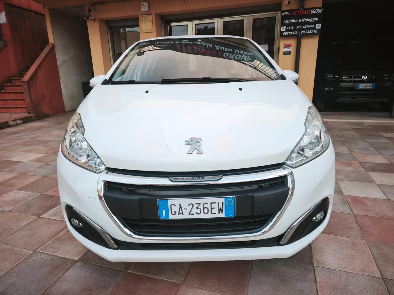 Peugeot 208 HDi 100 CV Van IVA Esposta