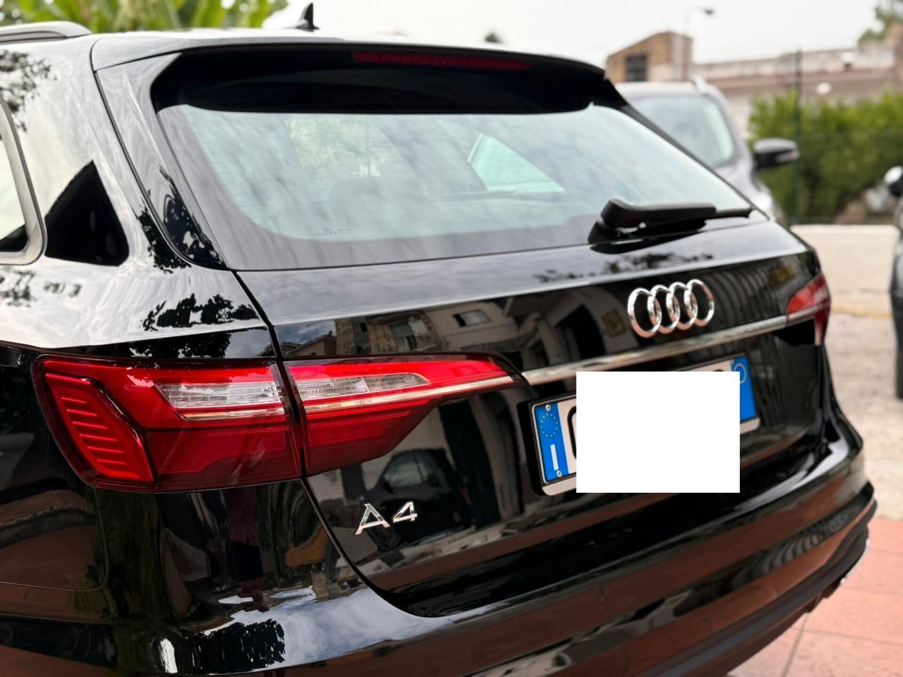 Audi A4 Avant 30 TDI/136 CV S tronic Business