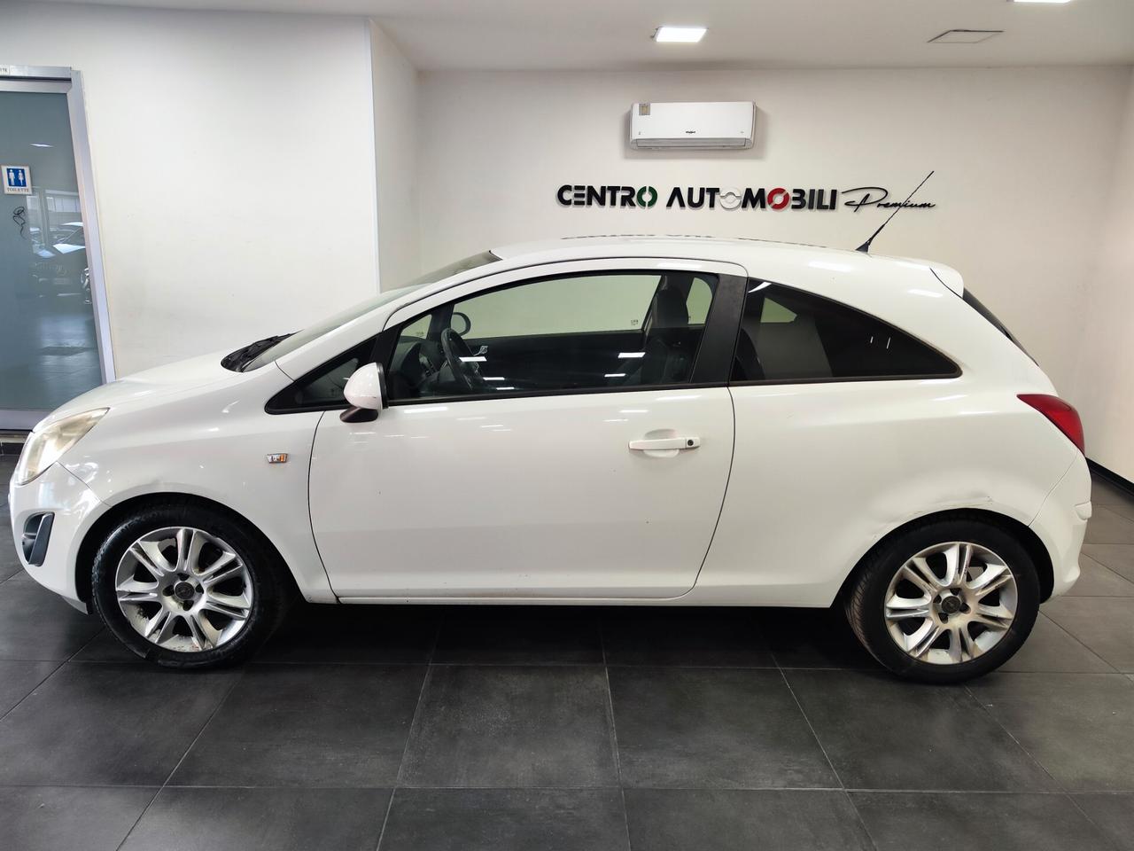 Opel Corsa 1.2 86CV 5 porte GPL-TECH Ecotec
