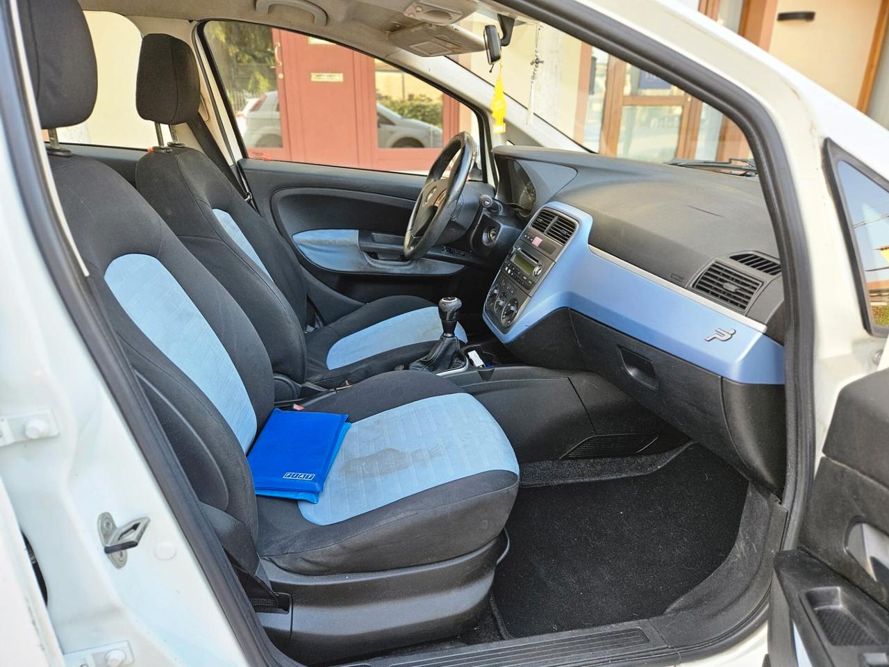 Fiat Grande Punto 1.3 MJT 75 CV 5 porte Dynamic