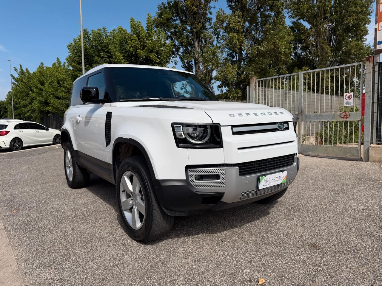 Land Rover Defender 90 HSE 250 CV