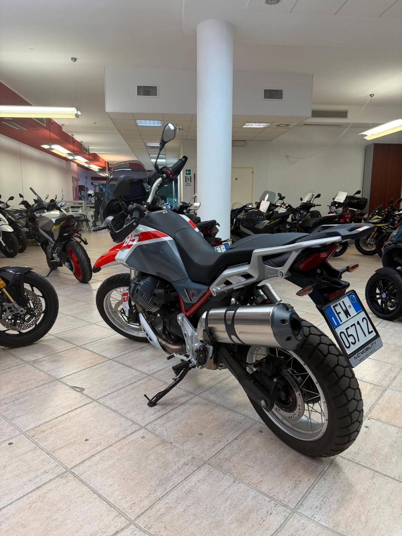 MOTO GUZZI V85 TT 850 DEMO AZIENDALE