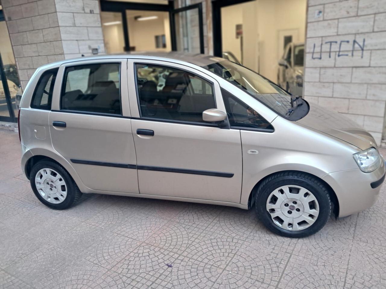 Fiat Idea 1.2 16V BlackLabel-NEOPATENTATI-Euro3450