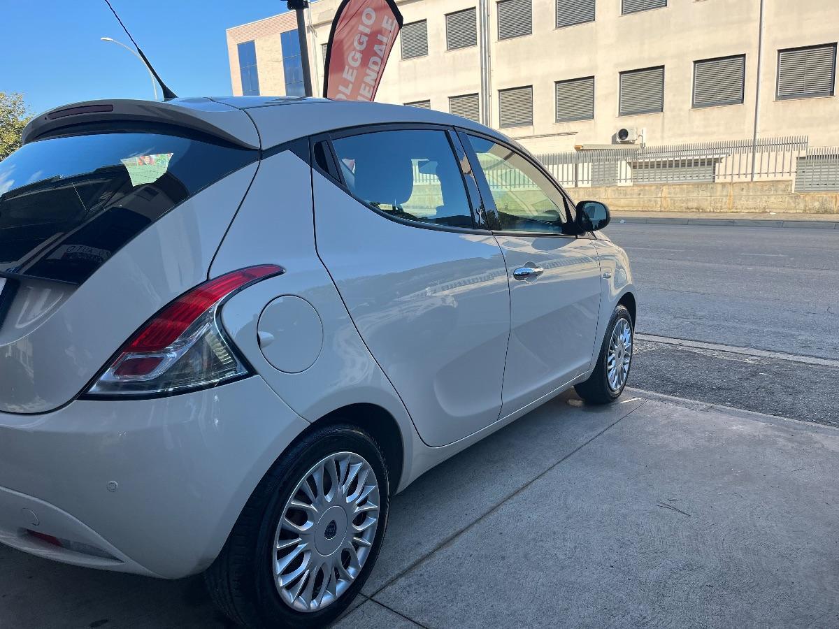 LANCIA Ypsilon 1.2 69 CV 5p. VENDUTA