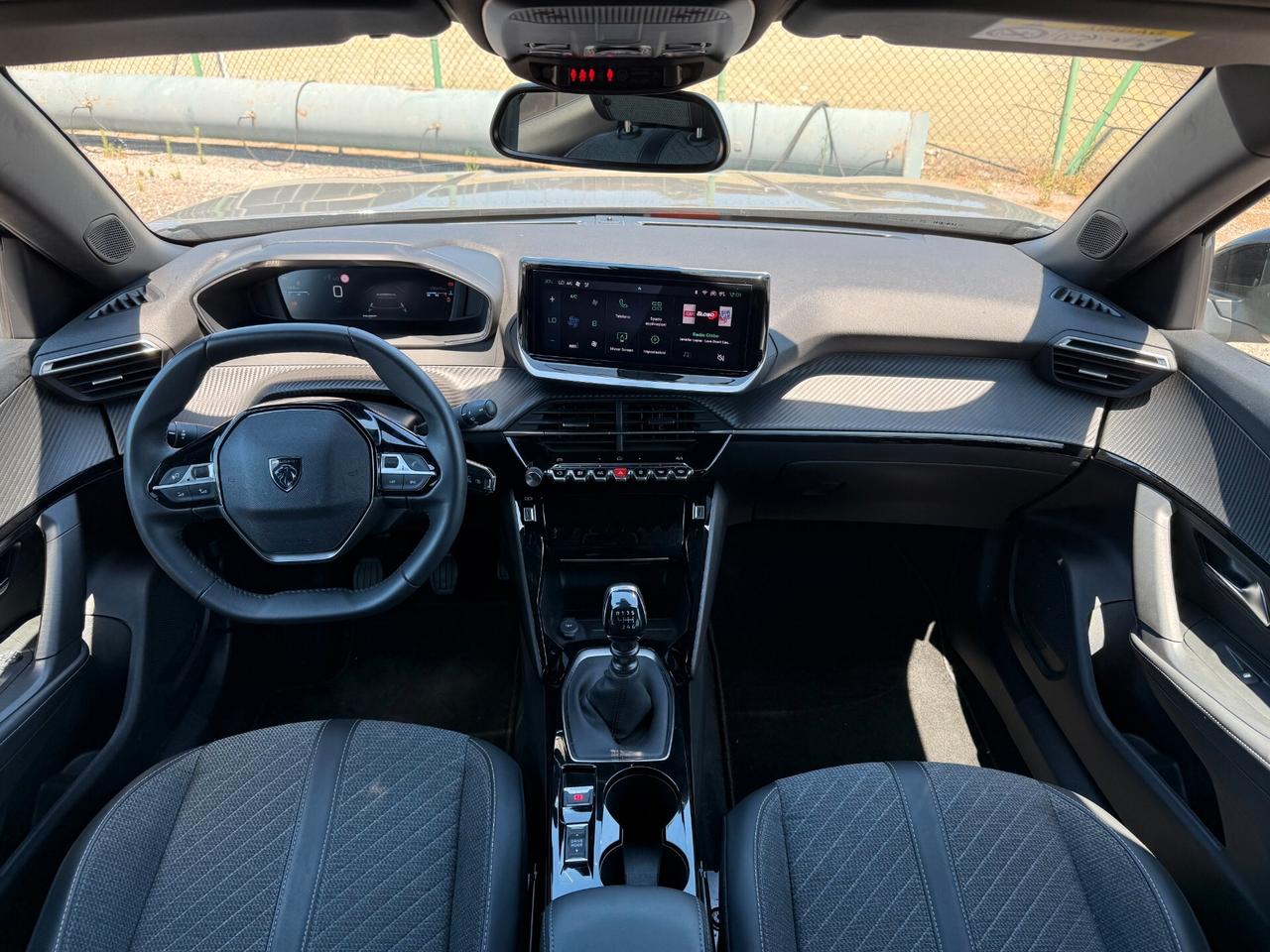 Peugeot 2008 PureTech 130 S&S EAT8 Allure