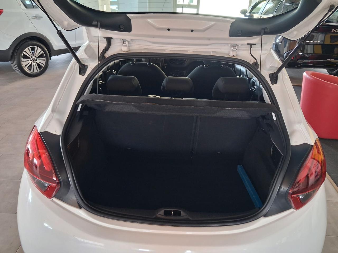 Peugeot 208 BlueHDi 75 5 porte Allure