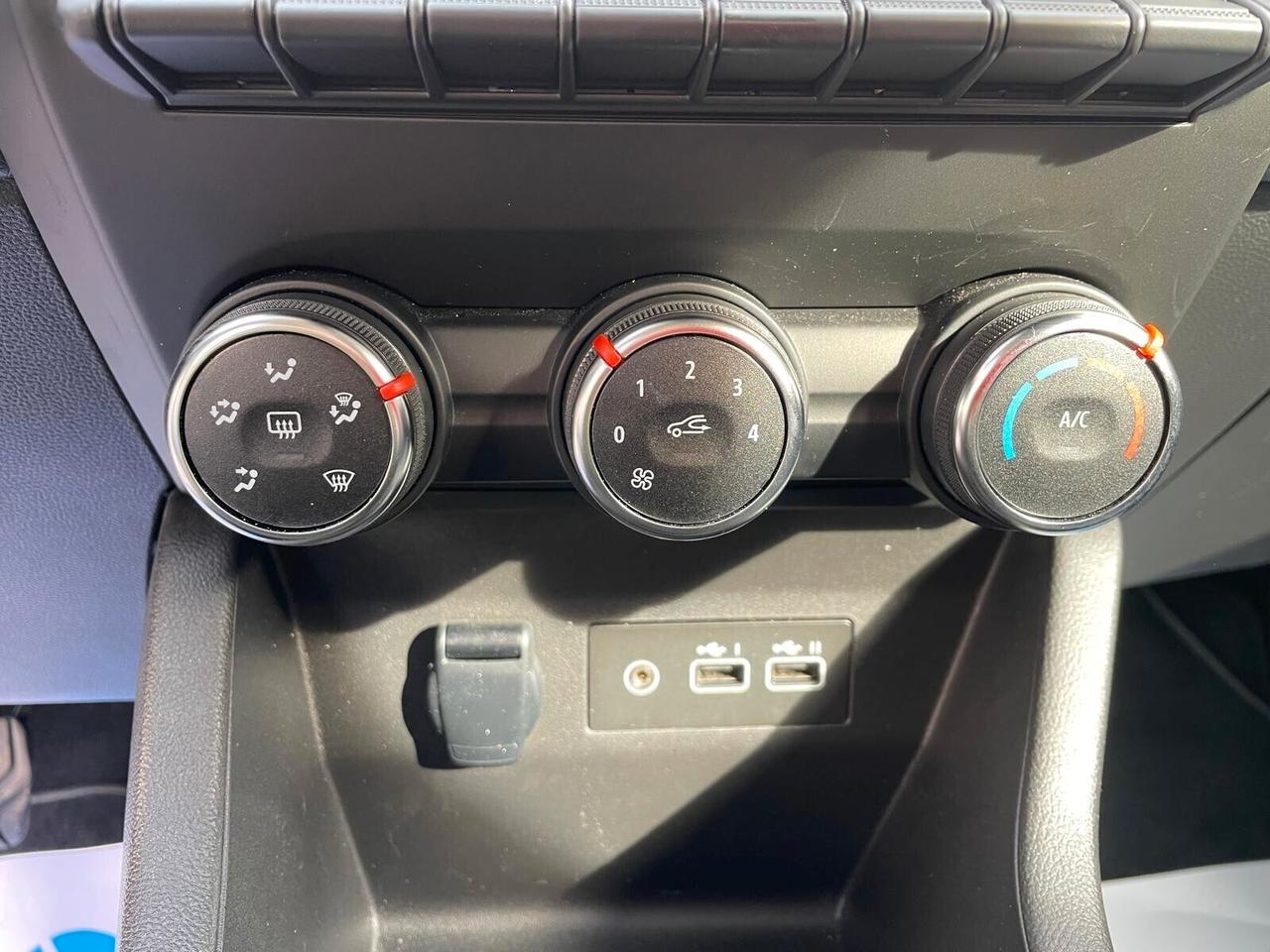 Renault Clio TCe 90 CV 5 porte Evolution - NEOPATENTATI