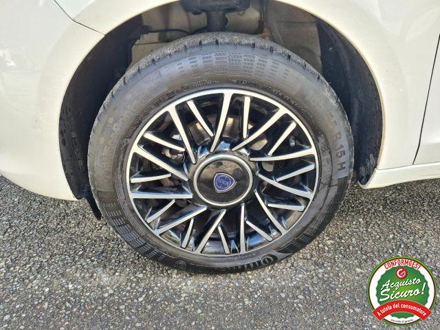 LANCIA Ypsilon 0.9 TwinAir 85 CV 5 porte S&S DFN 30th Anniversary