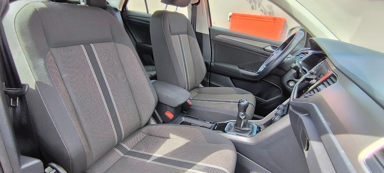 Volkswagen T-Roc 1.0TSI STYLE VIRTUAL NAVI BI-ZONA ASSIST LED