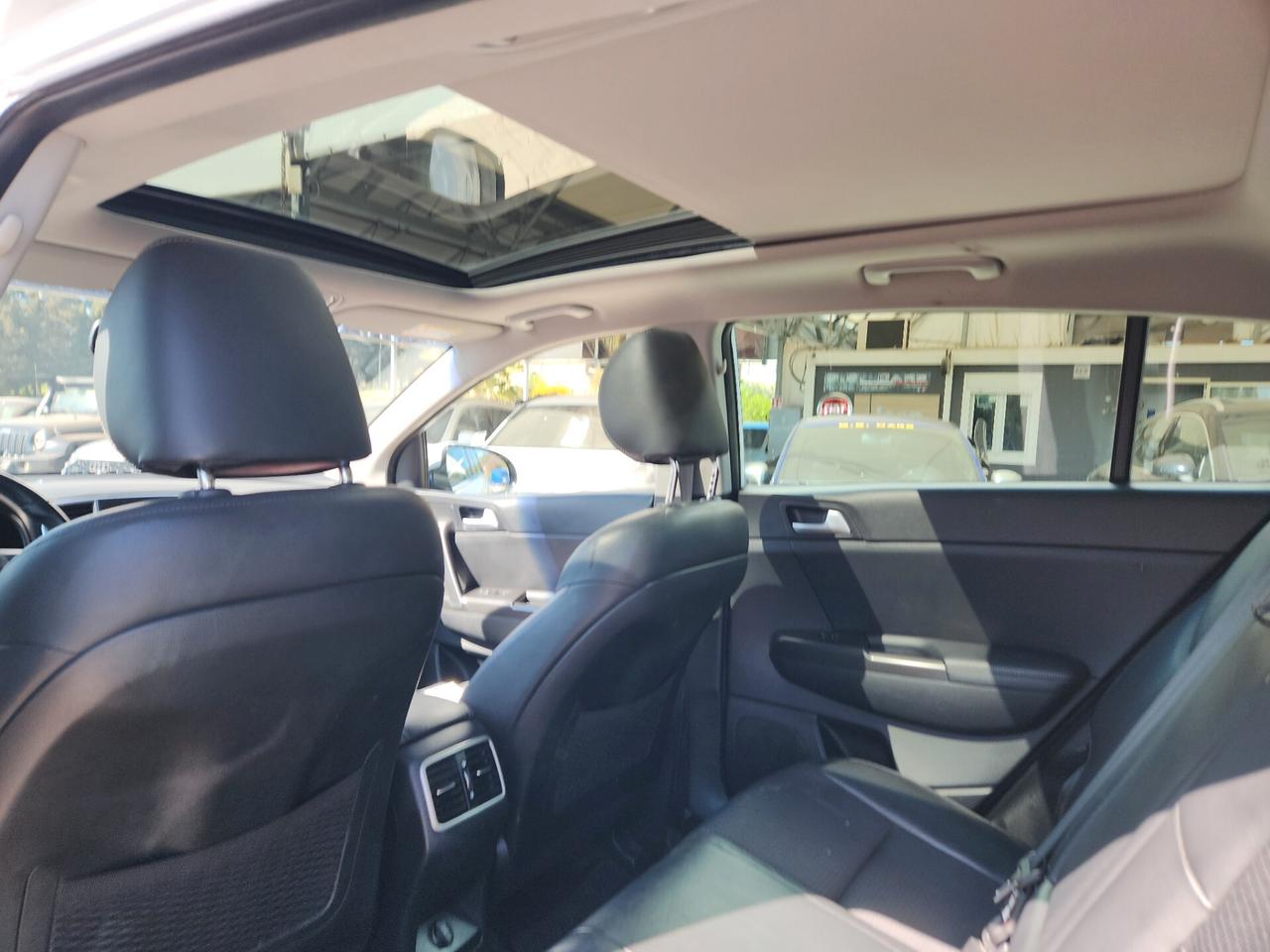 Kia Sportage TETTO APRIBILE