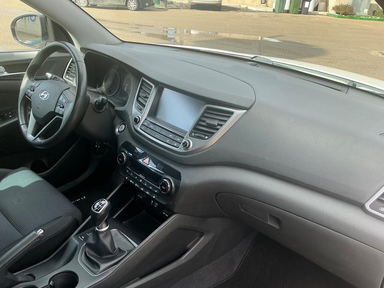 HYUNDAI TUCSON 1.7 CRDI XPOSSIBLE-3/2017