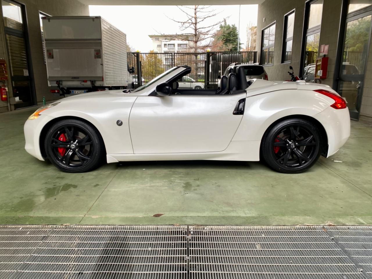 Nissan Z 370Z Roadster 3.7 V6 Lev 2