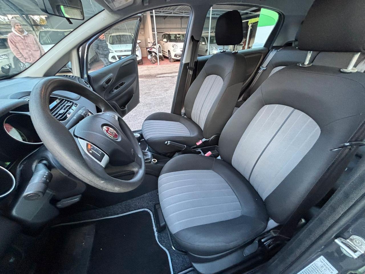 Fiat Punto 1.4 8V 5 porte Natural Power Street