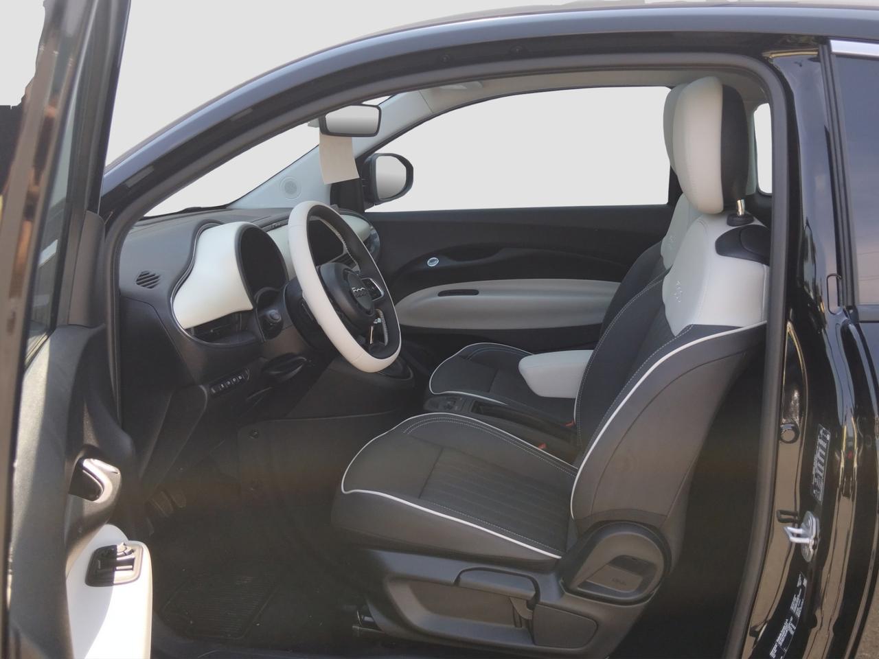FIAT 500 (2020--->) 500 Berlina Hybrid La Prima