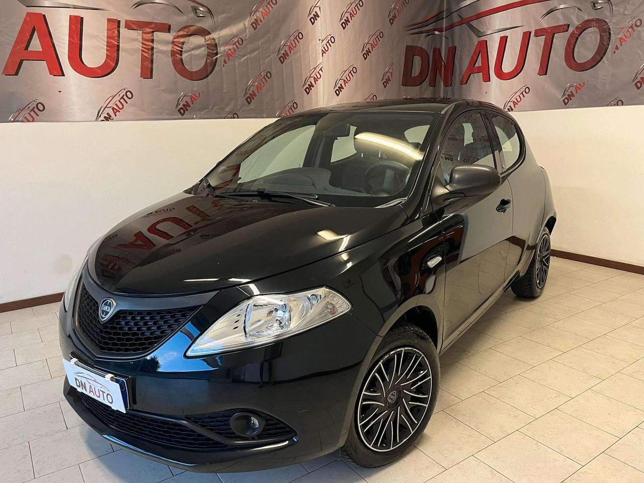 Lancia Ypsilon 1.2 69 CV 5 porte S&S Elefantino Blu
