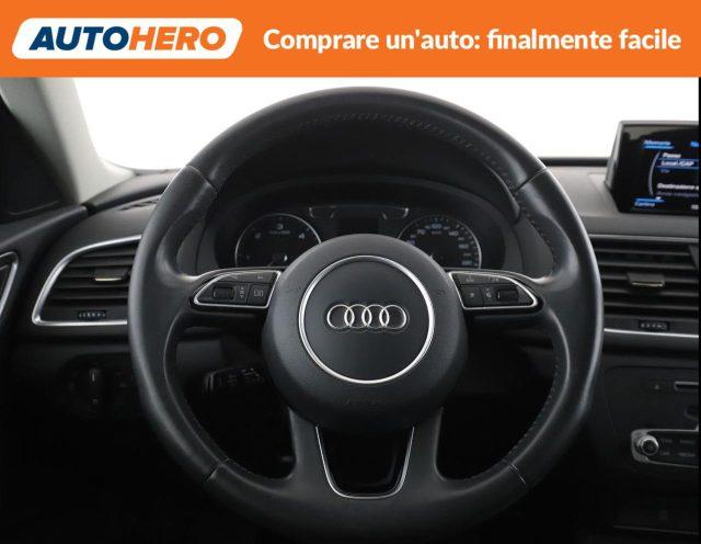 AUDI Q3 2.0 TDI 120 CV Business