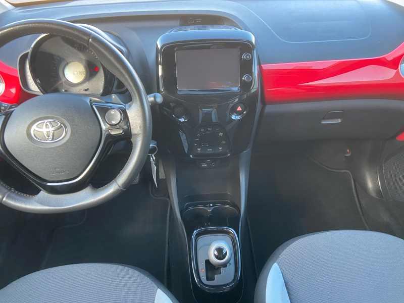 TOYOTA Aygo 5p 1.0 x-play AuToMaTica