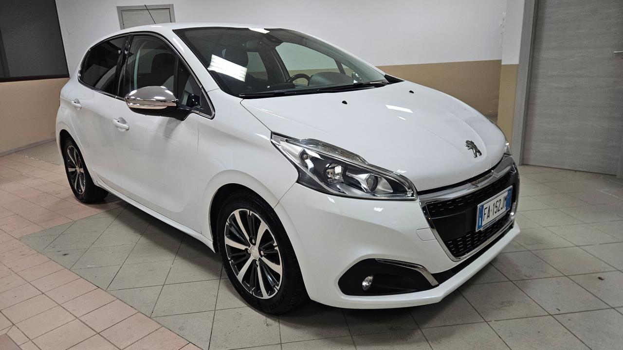 Peugeot 208 BlueHDi 100 S&S 5 porte GT Line