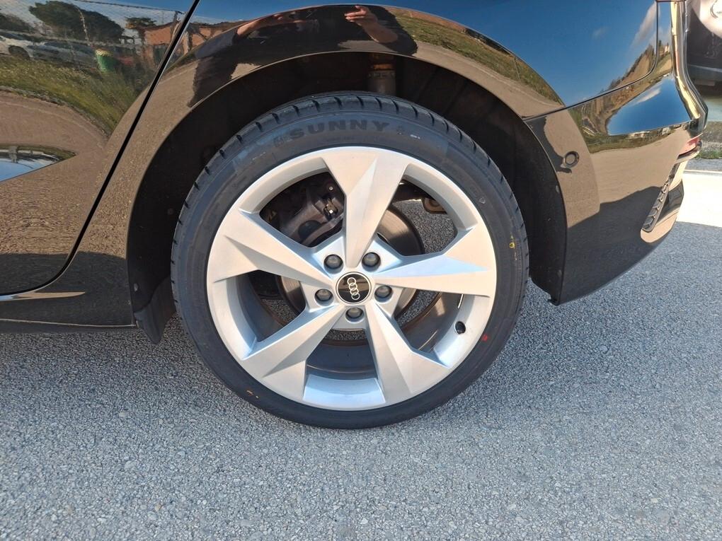 Audi A3 SportBack 2.0 TDI PELLE-TETTO-CERCHI 18